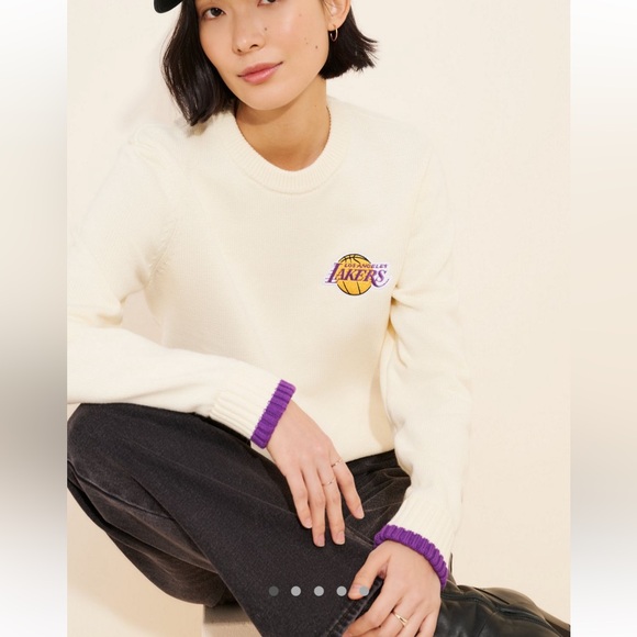 The Wild Collective Cream and Purple Los Angeles Lakers Sports Graphic Sweater - Picture 2 of 8